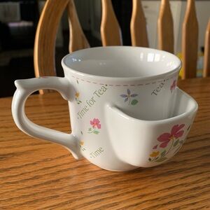 Floral Tea Mug with Spoon Rest